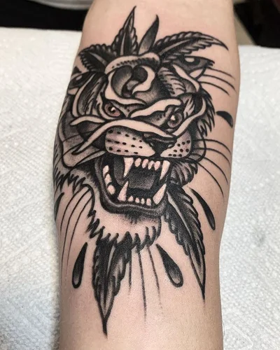 Michael Suarez tattoo 040