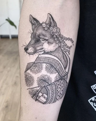 Susanne König tattoo 018