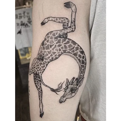 Susanne König tattoo 038