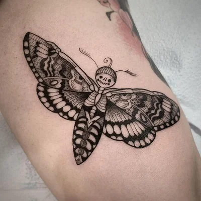 Susanne König tattoo 039