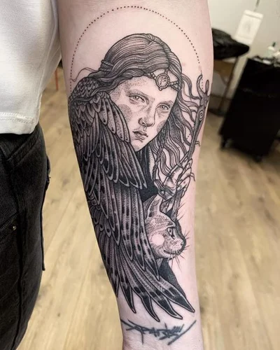 Susanne König tattoo 047