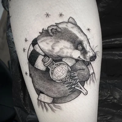 Susanne König tattoo 050