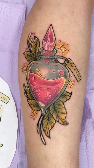 Katie Colson tattoo 022