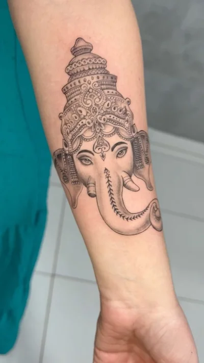 Suzana Bastos tattoo 035