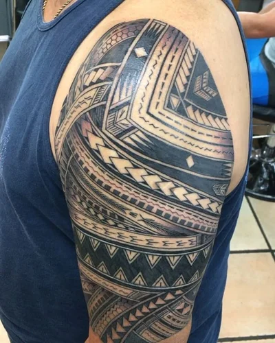The name is 'Suitedreamztattoo' tattoo 012