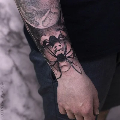 Evan Summers tattoo 047