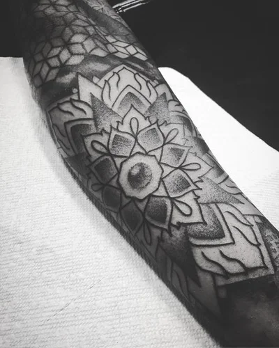 Sunny Aink tattoo 018