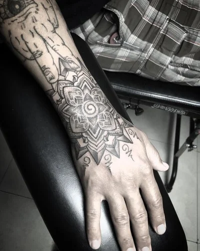 Sunny Aink tattoo 026