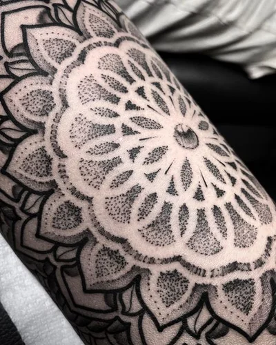 Sunny Aink tattoo 032