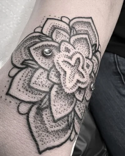Sunny Aink tattoo 047