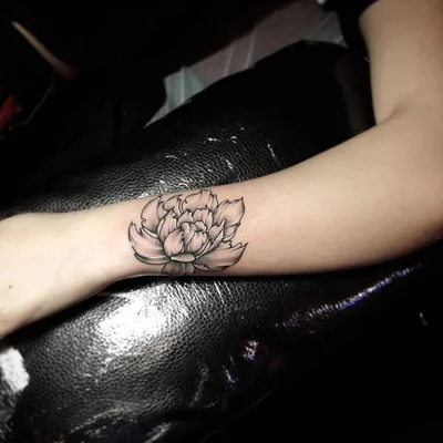 Sunny tattoo 007