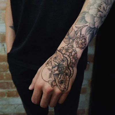 Maggie Sun tattoo 028
