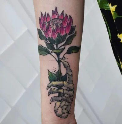 Cristina Superstea tattoo 029