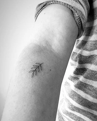 Ester Surigus tattoo 049