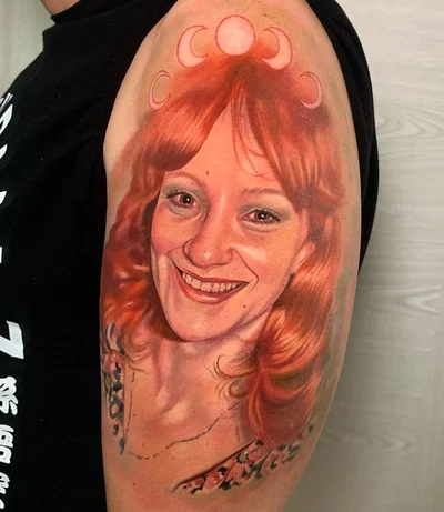 Susana Chavero tattoo 007