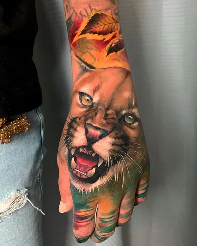 Susana Chavero tattoo 040