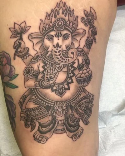 Suzanna Fisher tattoo 015