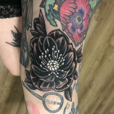 Suzanna Fisher tattoo 020