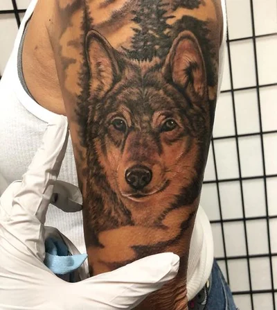 Suzanna Fisher tattoo 024
