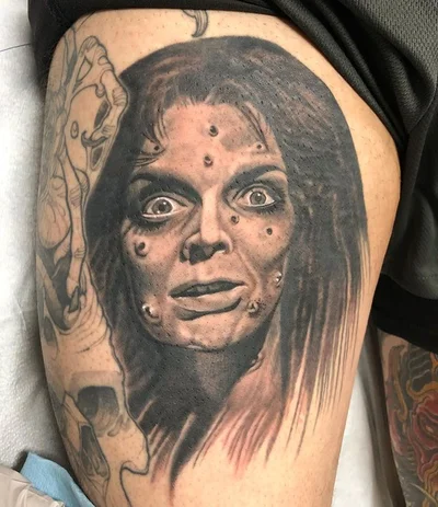 Suzanna Fisher tattoo 026
