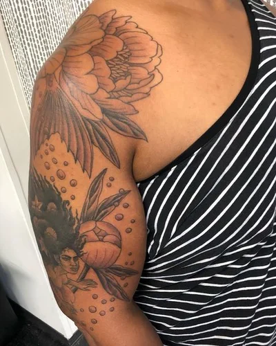 Suzanna Fisher tattoo 039