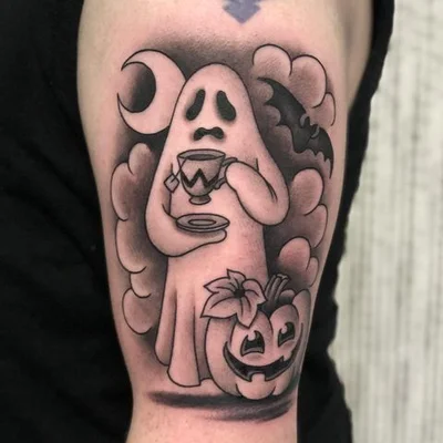 Suzanna Fisher tattoo 041