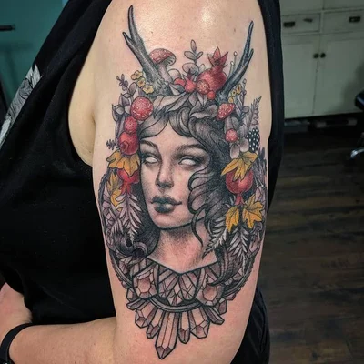 Suzy Todd tattoo 007
