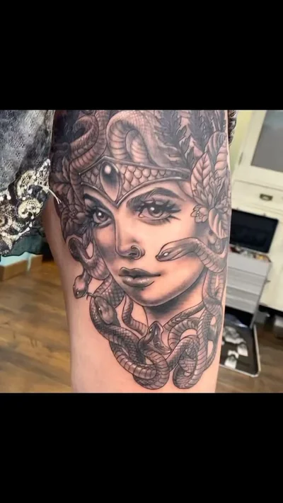 Suzy Todd tattoo 038