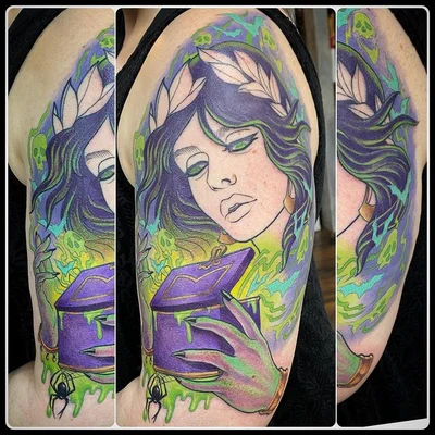 Suzy Todd tattoo 047