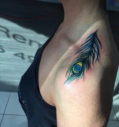 Sophie Waghorn tattoo 040