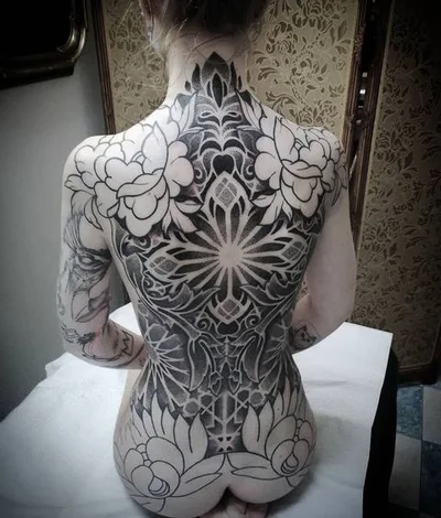 Swati Dot tattoo 009