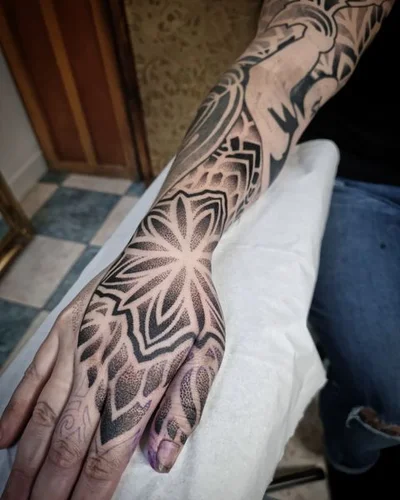 Swati Dot tattoo 012