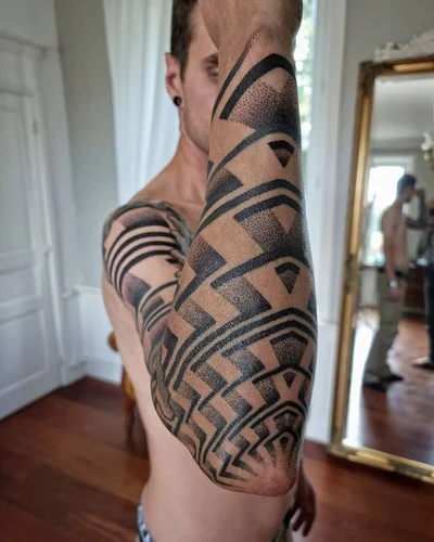 Swati Dot tattoo 024