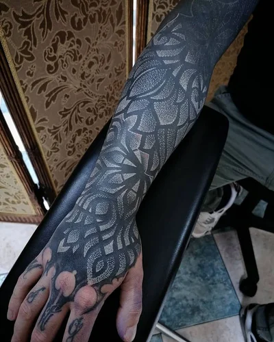 Swati Dot tattoo 037