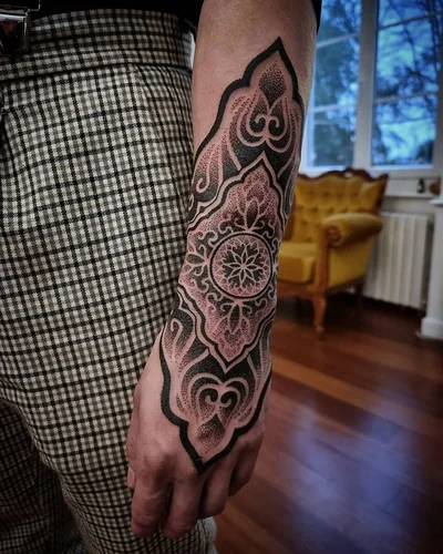 Swati Dot tattoo 046