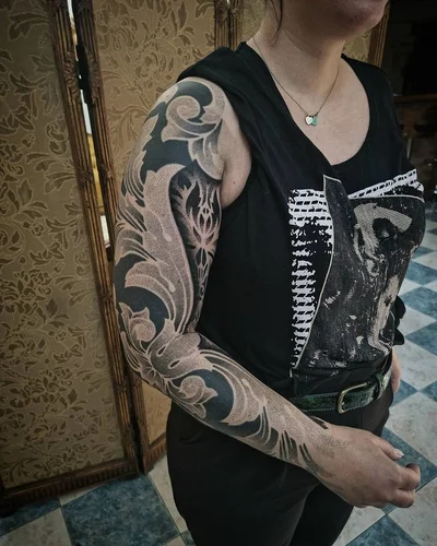 Swati Dot tattoo 049
