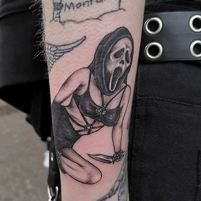 Axel Schuster tattoo 039