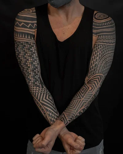 SWIM LOW tattoo 011