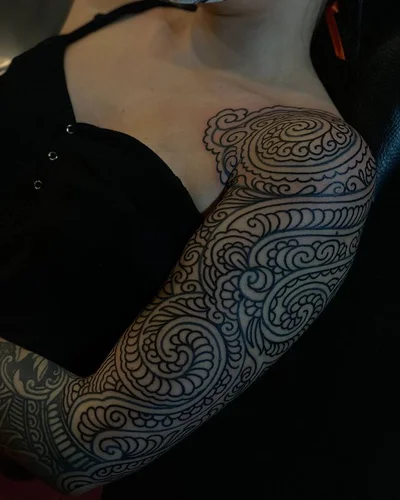 SWIM LOW tattoo 012