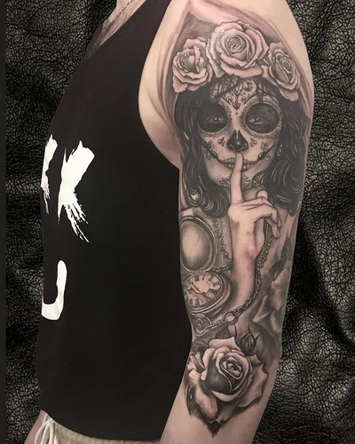 Sophie tattoo 041