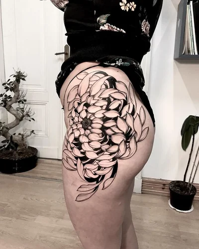 Szogun Ciernistych Krzewów tattoo 018