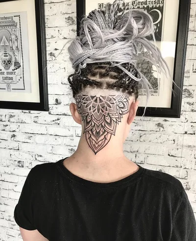 Szogun Ciernistych Krzewów tattoo 032
