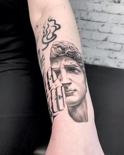 Szogun Ciernistych Krzewów tattoo 042