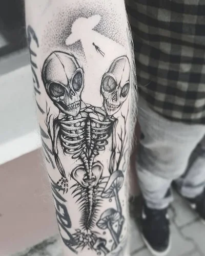 Szymon Olech tattoo 019