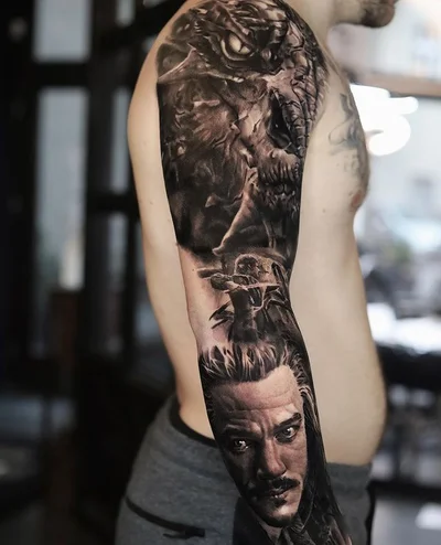 Szymon Wrozyna tattoo 009