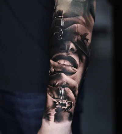 Szymon Wrozyna tattoo 014