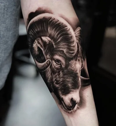 Szymon Wrozyna tattoo 023