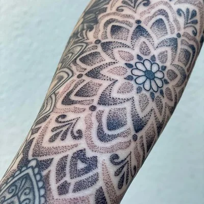 Taija Gauthier tattoo 032