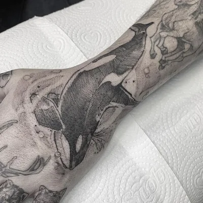 Taina Camilo tattoo 029