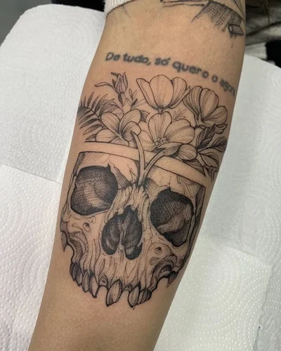 Taina Camilo tattoo 046